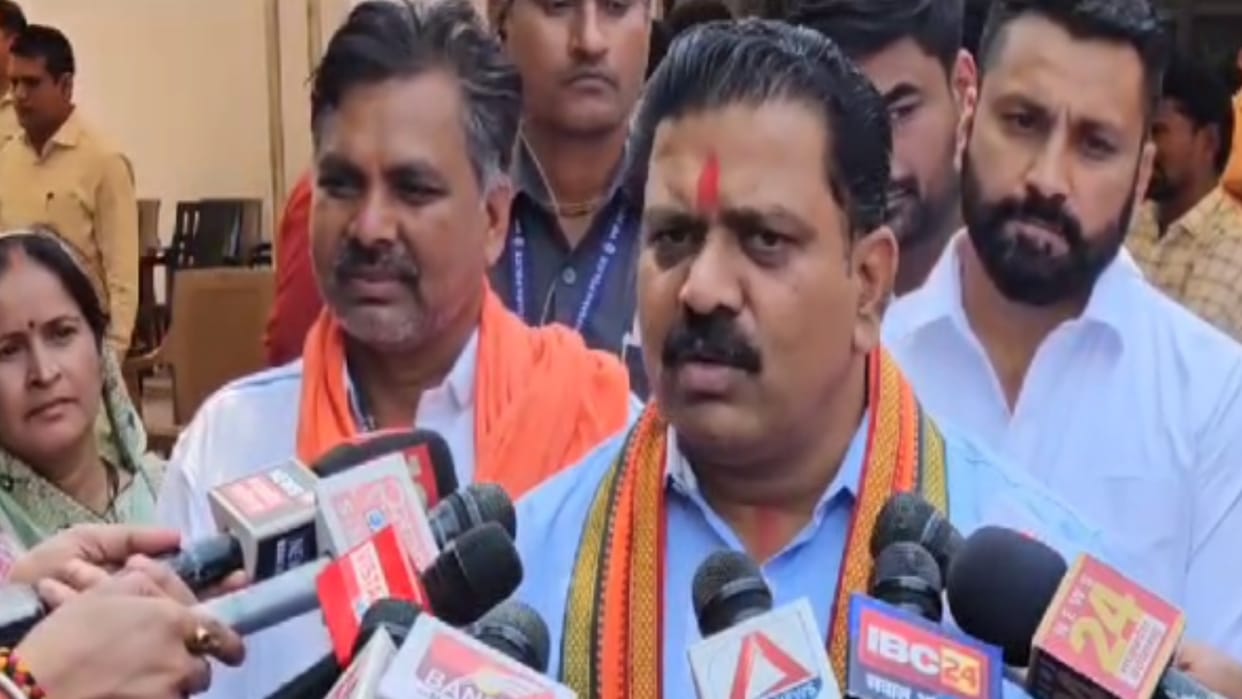 Clash in electoral bonds: CG Deputy CM Vijay Sharma taunts on congress