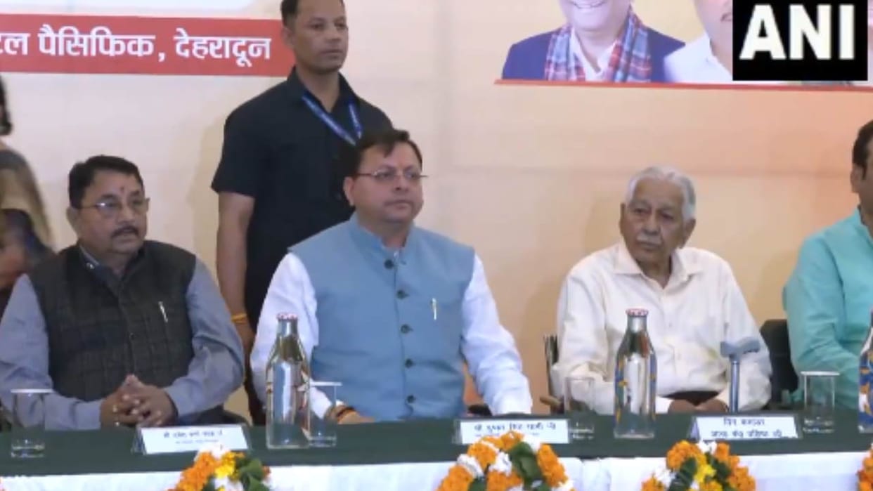CM Dhami paid tribute to Bhagat Singh Rajguru and Sukhdev on the completion of his 2-year tenure Uttarakhand
