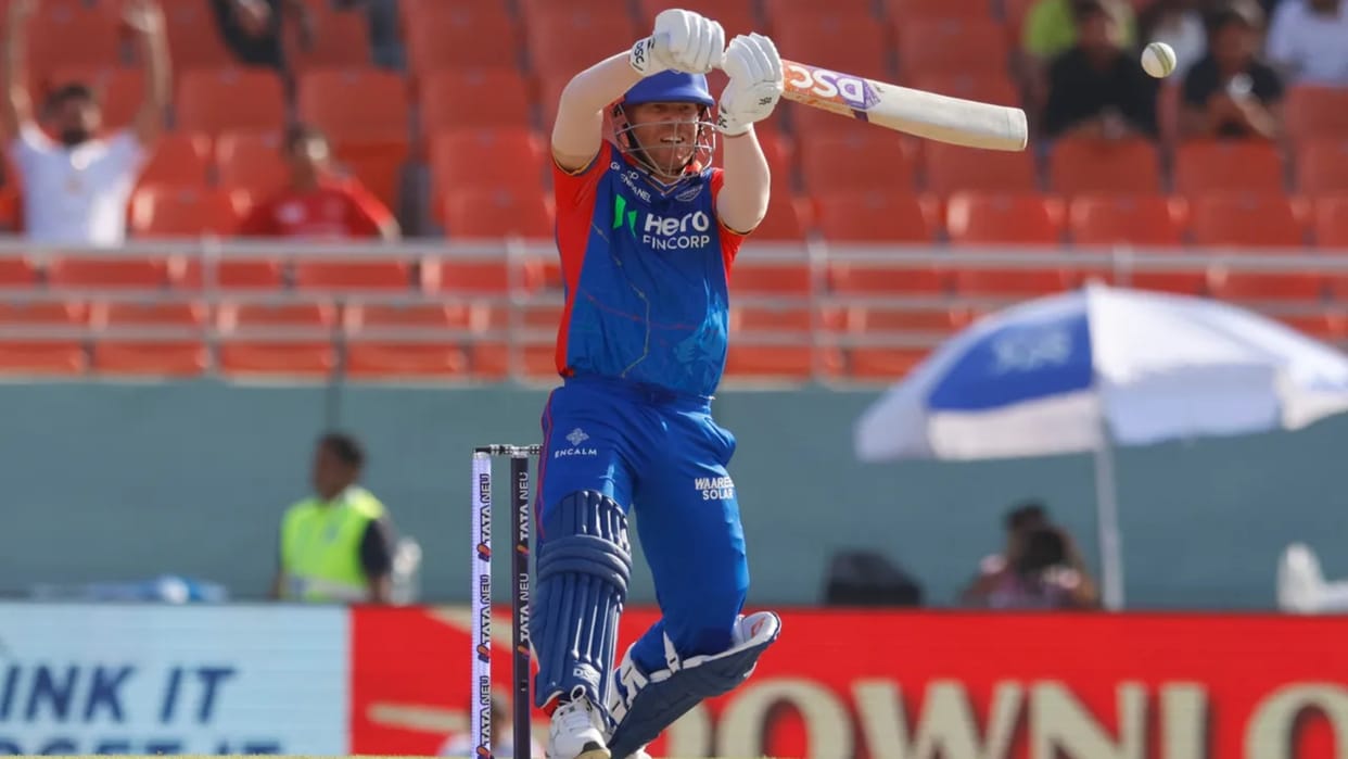 IPL 2024 david warner hit first six in just four balls, in the last season he played 247 balls for six