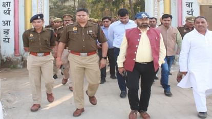 Moradabad: लोकसभा चुनाव के चलते जिलाधिकारी ने होली की छुट्टी निरस्त की, अब तीस अक्तूबर को होगा स्थानीय अवकाश Moradabad: Due Lok Sabha elections, DM canceled Holi holiday, now there will be holiday on 30th October