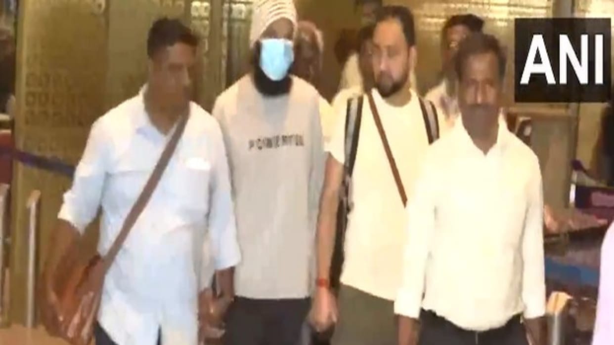 Mumbai Police Crime Branch brings gangster Prasad Pujari to the court news in hindi