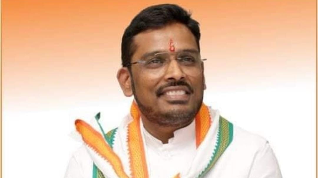 Indore akshay Kanti bum Congress loksabha election ticket