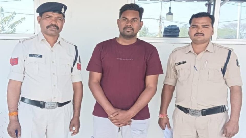 Branch head who embezzled Rs 62 lakh in Aaroharan Financial Services Limited arrested