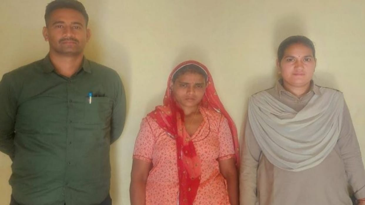 Pushkar News: Woman in police custody with 2 kilo of ganja, was trying to run away after seeing the police
