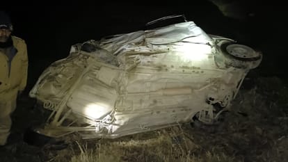 Uttarakhand Road Accident: चमोली में बड़ा हादसा, खाई में गिरी कार, तीन लोगों की दर्दनाक मौत big road accident in Chamoli, car fell into ditch, painful death of three people