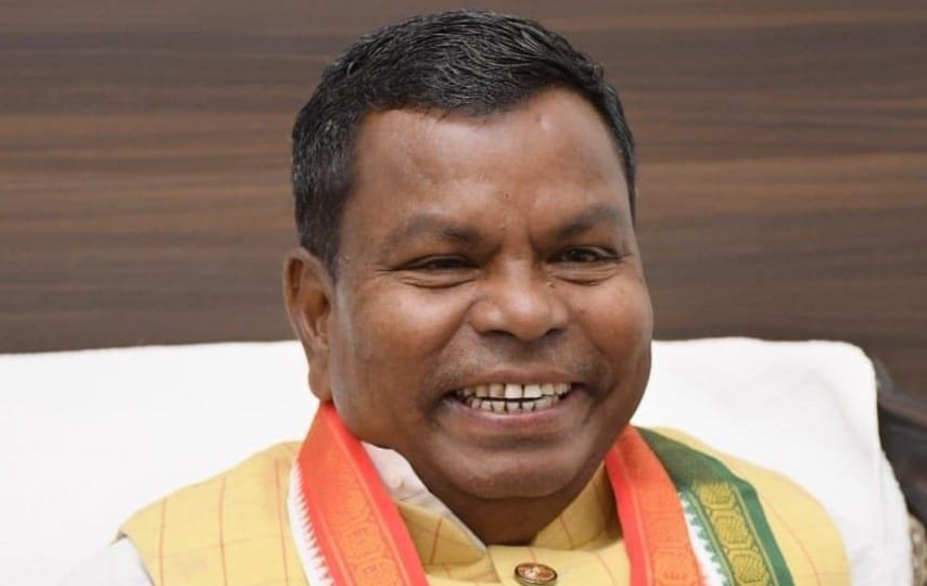Congress cuts ticket of former MP, Kawasi Lakhma in the fray from Bastar