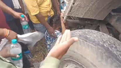 Accident News : Girl and her brother-in-law were crushed by a truck in Patna. gone out to marketing for Holi.