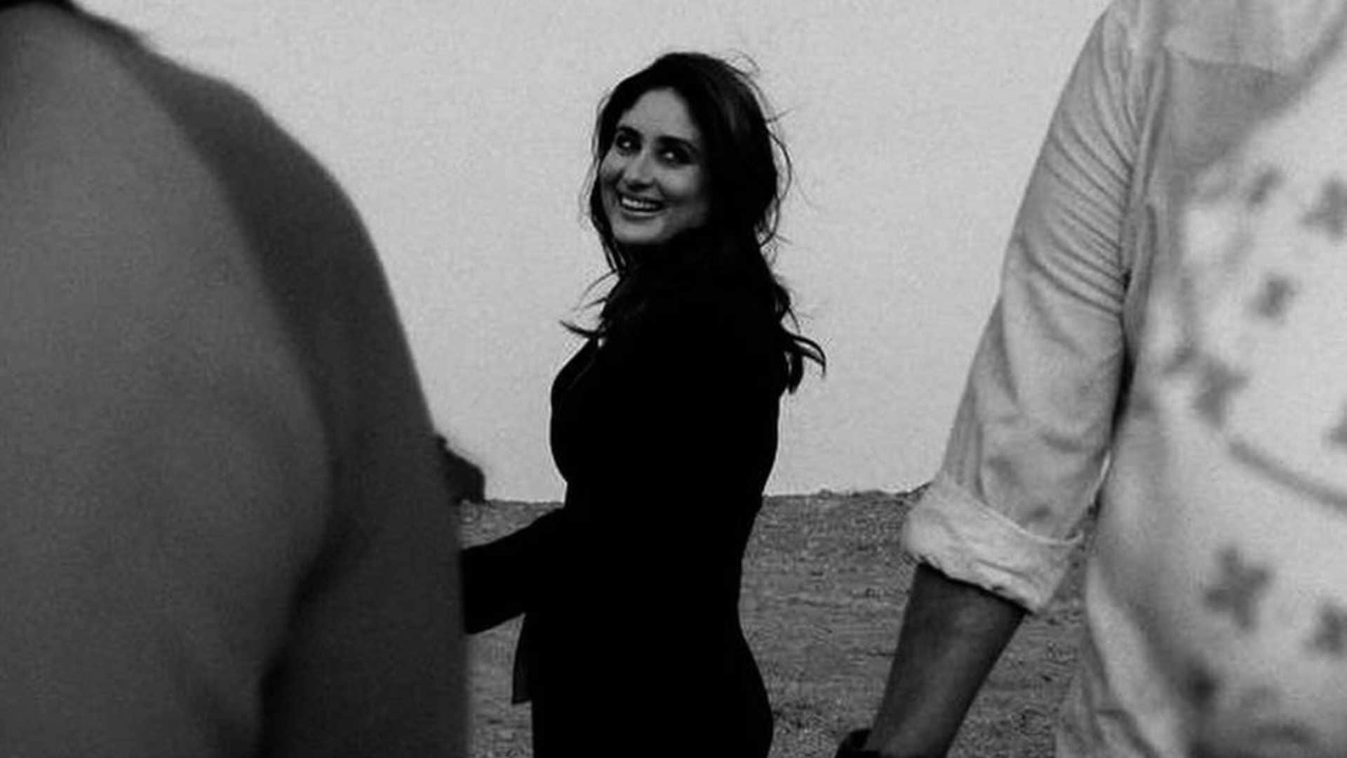 Crew BTS Kareena Kapoor Khan Shares unseen pictures From film Set goes viral on social media tabu kriti sanon