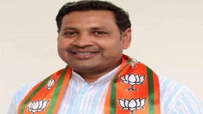 Lok Sabha Election: हाथरस से भाजपा ने दिया अनूप वाल्मीकि को दिया टिकट, विधायक और हैं राजस्व राज्य मंत्री BJP gave ticket to Anoop Valmiki from Hathras