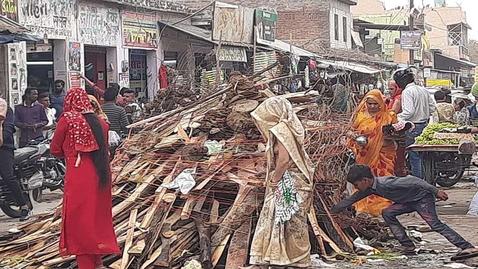 Women performed Holika pujan