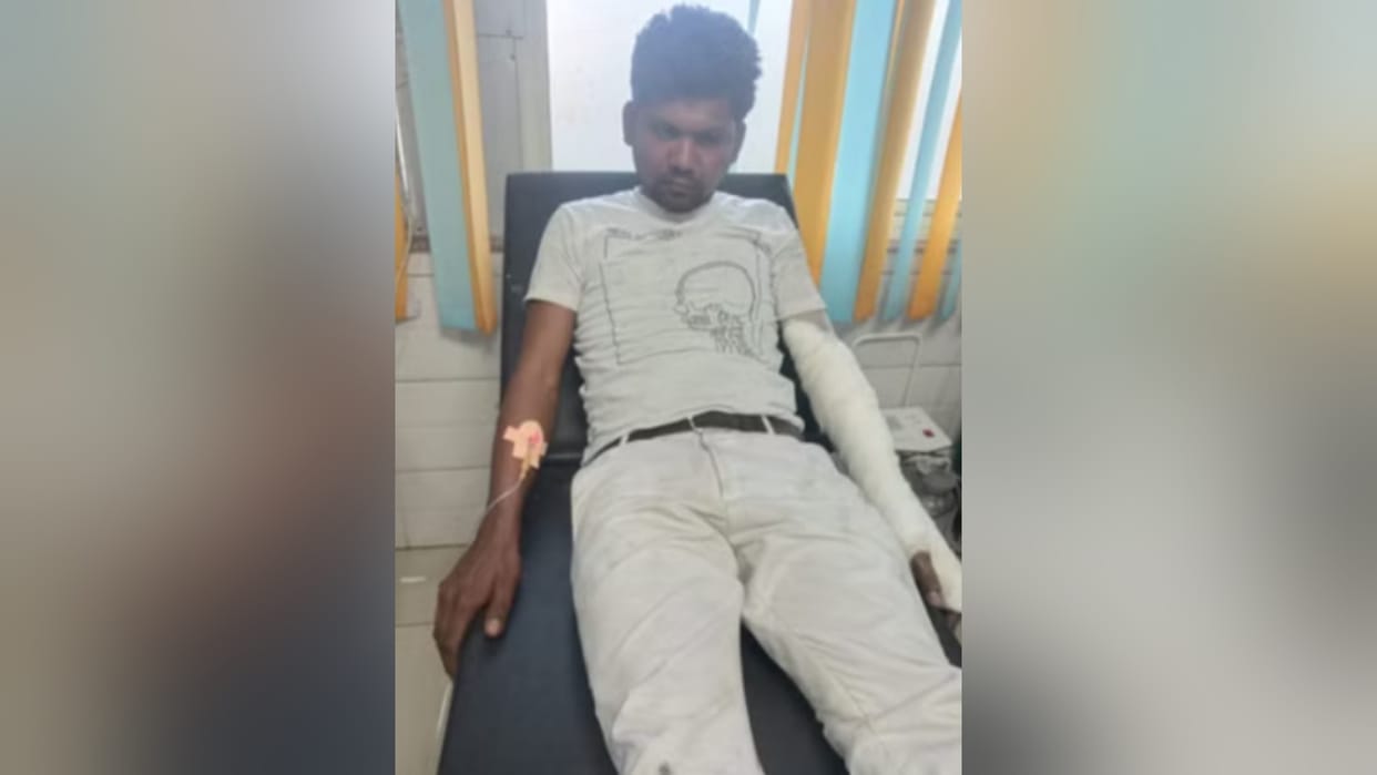 Mobile exploded due to short circuit in Meerut and two children died in fire