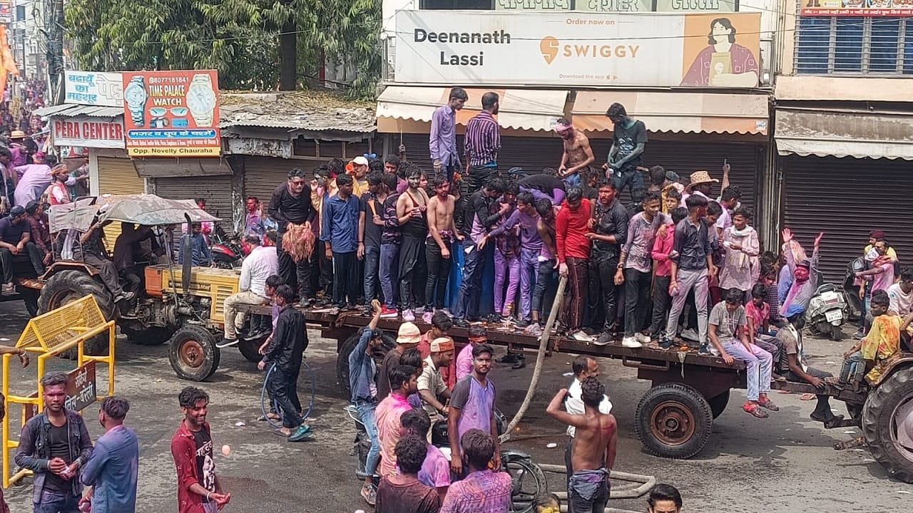 Huliyare dance in Ram Baraat in Bareilly