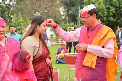Holi 2024 Uttarakhand CM Dhami Play Holi in CM residence Sing songs with Dhol-Damau Photos