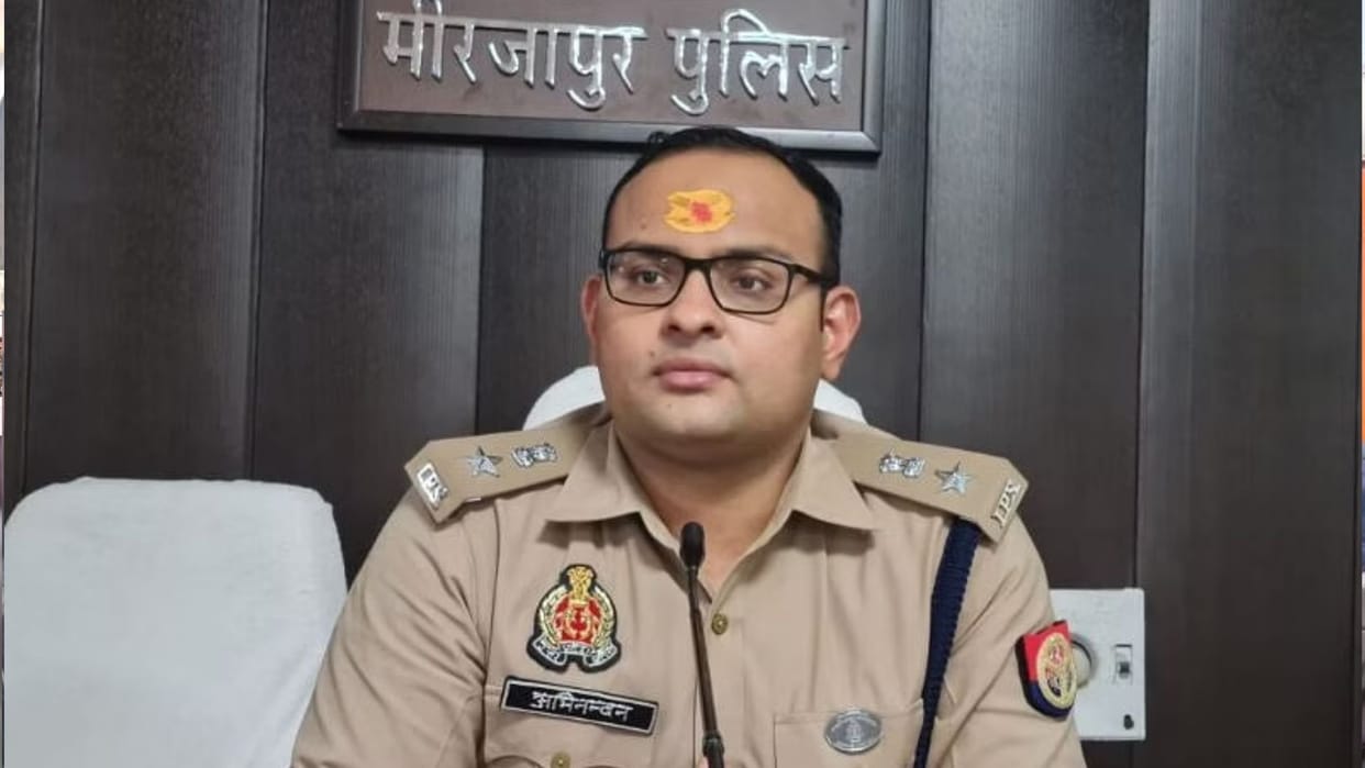Festival offer cyber crime alert issued by mirzapur SP Abhinandan