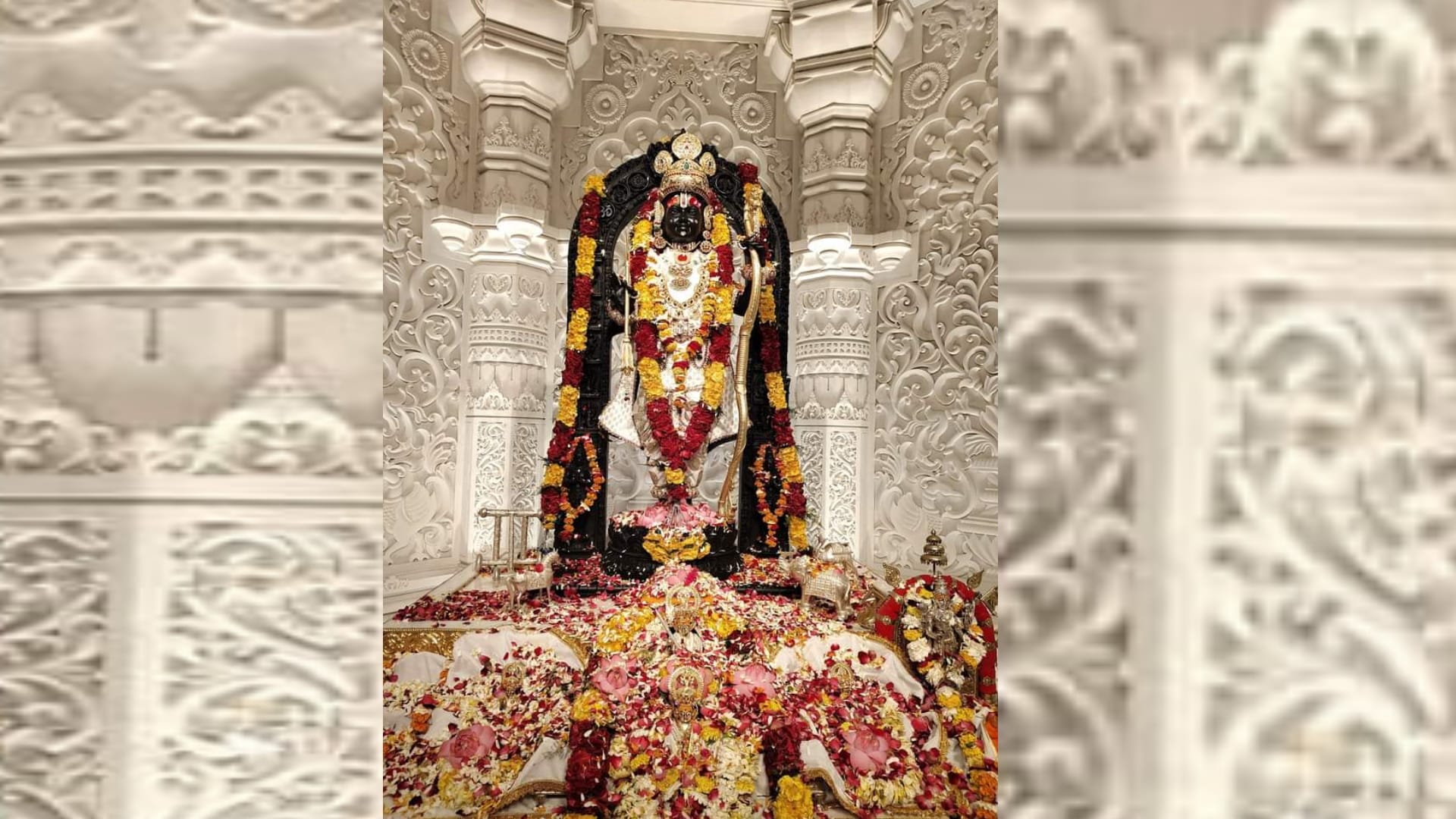 Ram Mandir Holi: After 495 years, Ram Lalla played Holi in a grand palace, people gathered from all over the c