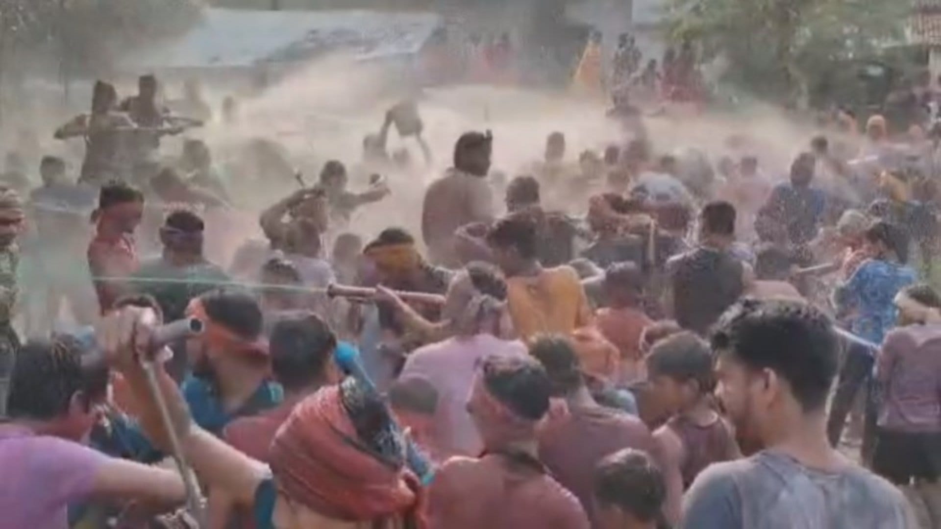 Bihar: Unique Holi is being played in Matihani village of Begusarai for 100 years, Holi of Mathura-Vrindavan