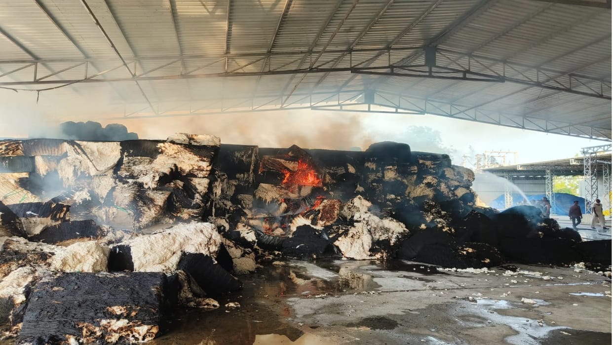 Fire broke out in ginning factory located in Chhoti Chaigaon, Khandwa.