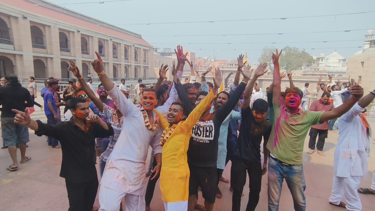Holi 2024 celebration on kashi ghats in varanasi