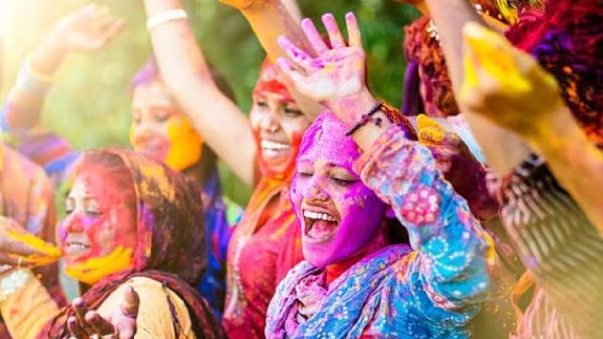 HOLI 2024: HOLI Celebration in Chhattisgarh, Gulal and colors flown,Holi is playing in Raghuveera Awadh