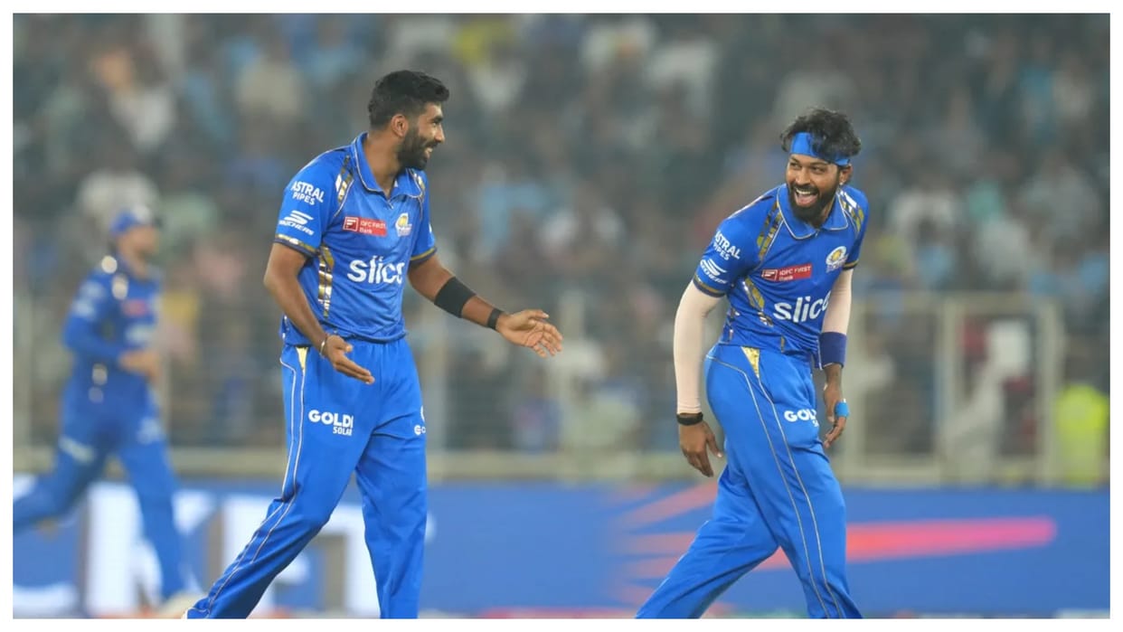 IPL 2024: Mumbai Indians Vs Gujrat titans Dog entered in ground Hardik Pandya could not catch it watch video