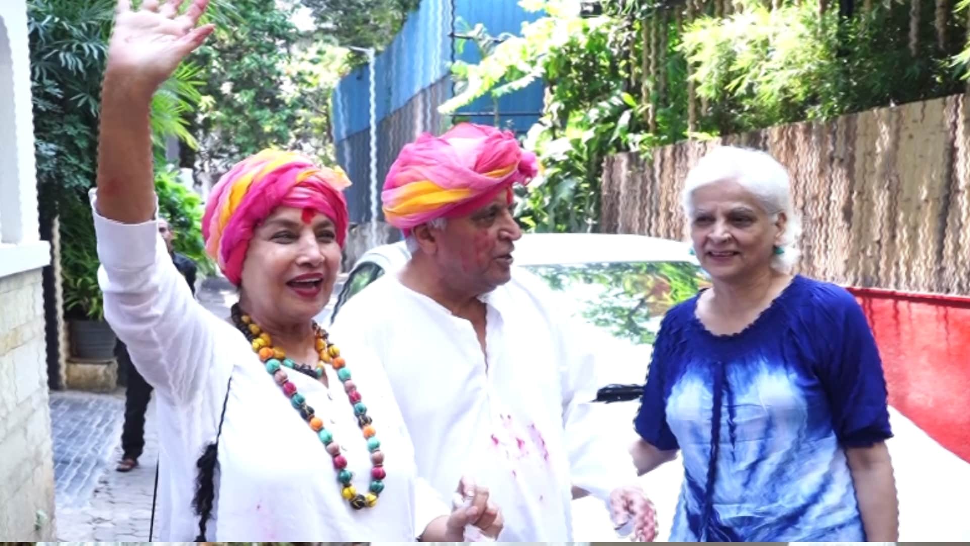 Javed Akhtar Shabana Azmi holi Party Farhan Akhtar Dia Mirza nina gupta reached to celebrate festival