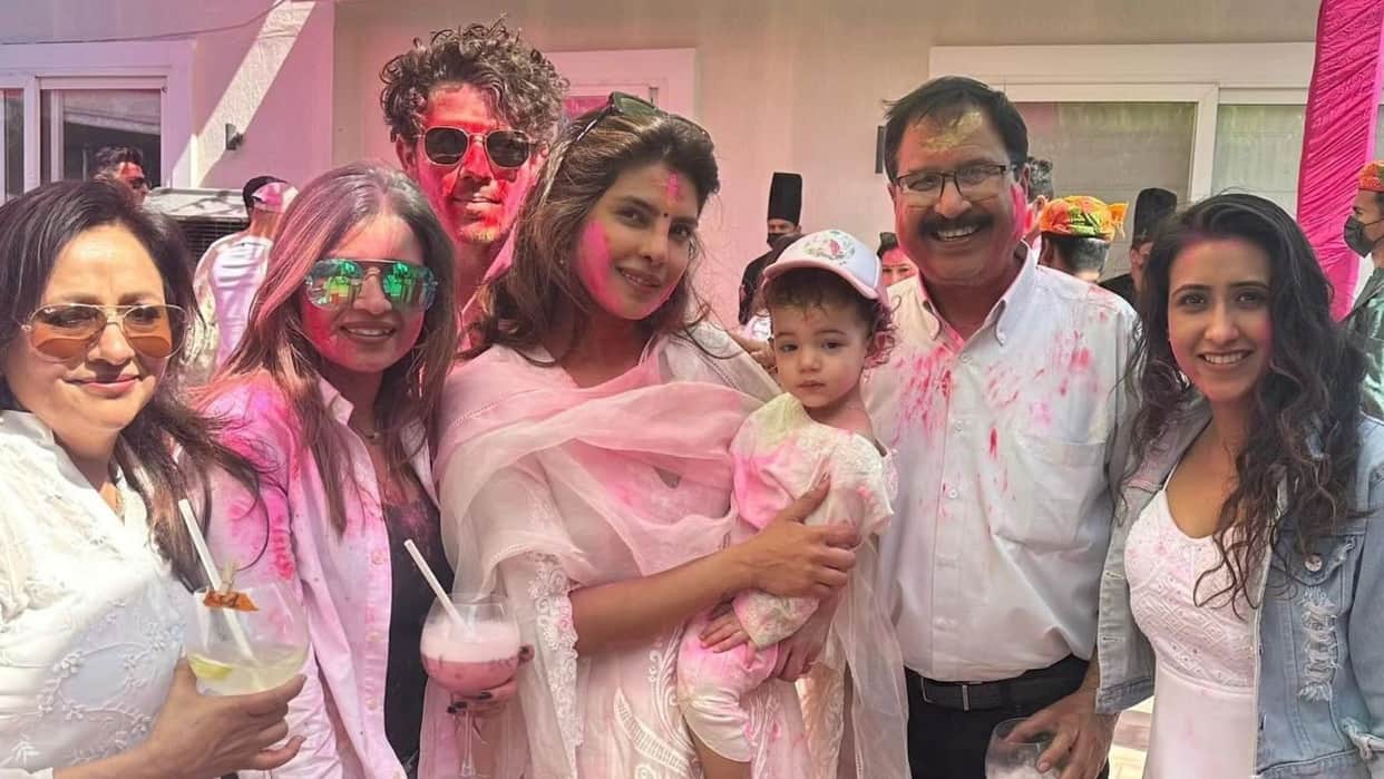 Priyanka Chopra danced with Nick Jonas in Holi party pictures with daughter Malti went viral see here