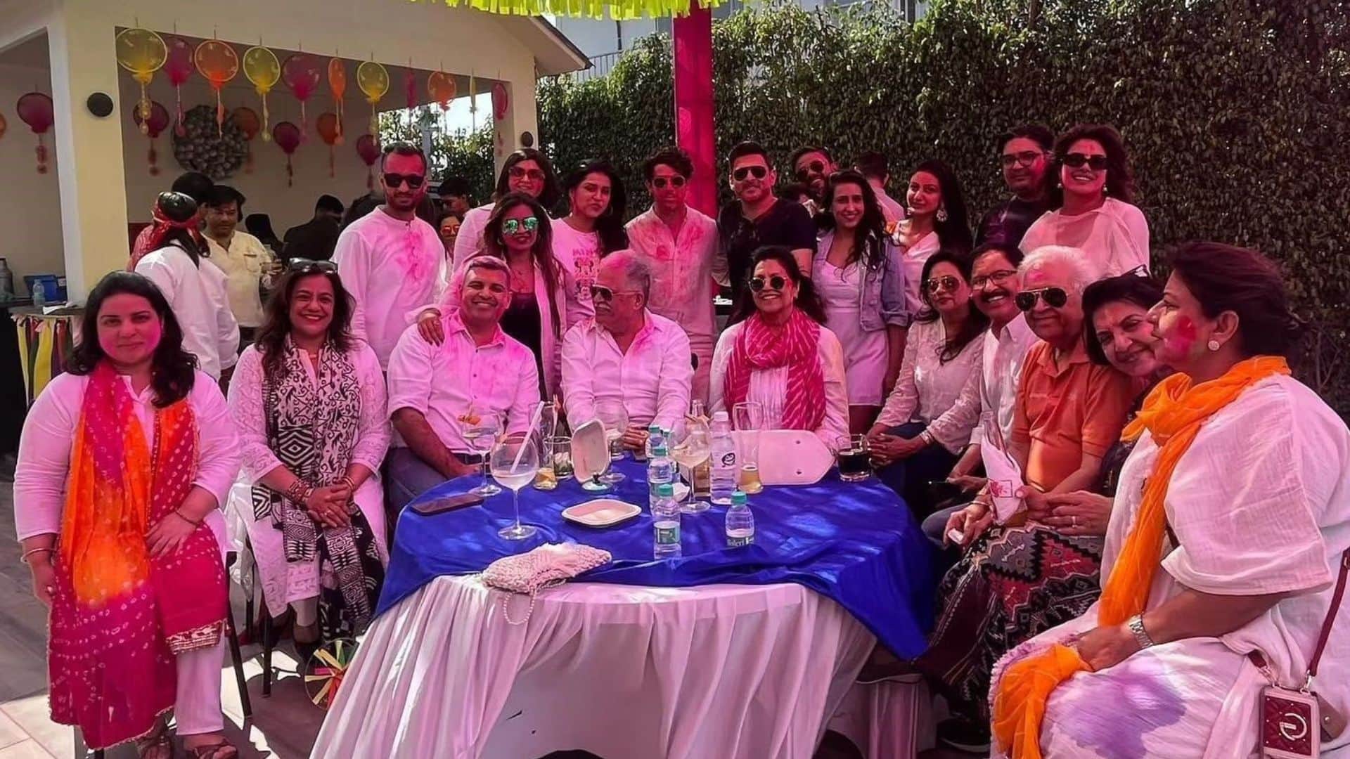 Priyanka Chopra danced with Nick Jonas in Holi party pictures with daughter Malti went viral see here