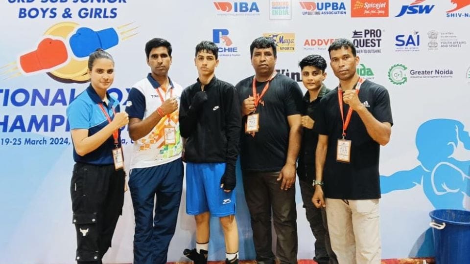 Bhavya Pratap won gold medal in final match of Sub Junior National Boxing Championship