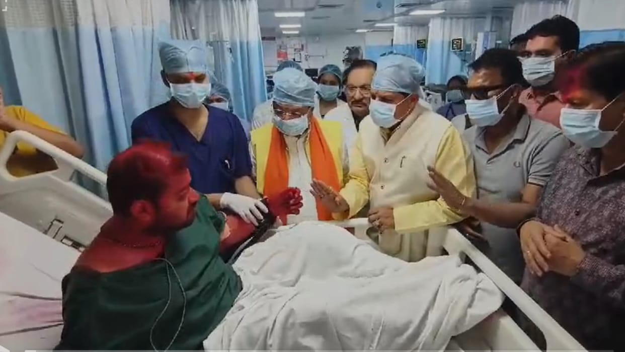 CM Mohan Yadav reached Indore and Ujjain and met the injured.