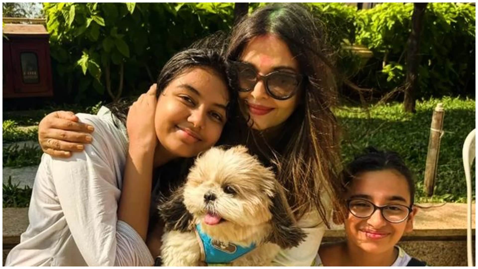 Holi 2024: Aishwarya Rai Abhishek Bachchan and Aaradhya Bachchan Celebrate Holi with Friends See Photos