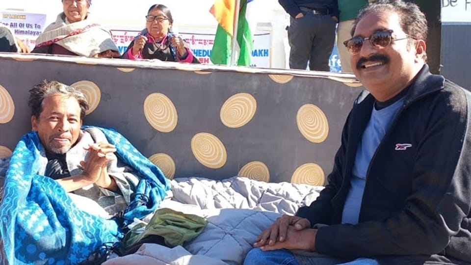 ladakh:  Actor Prakash Raj Joins Hunger Strike Of Sonam Wangchuk in leh