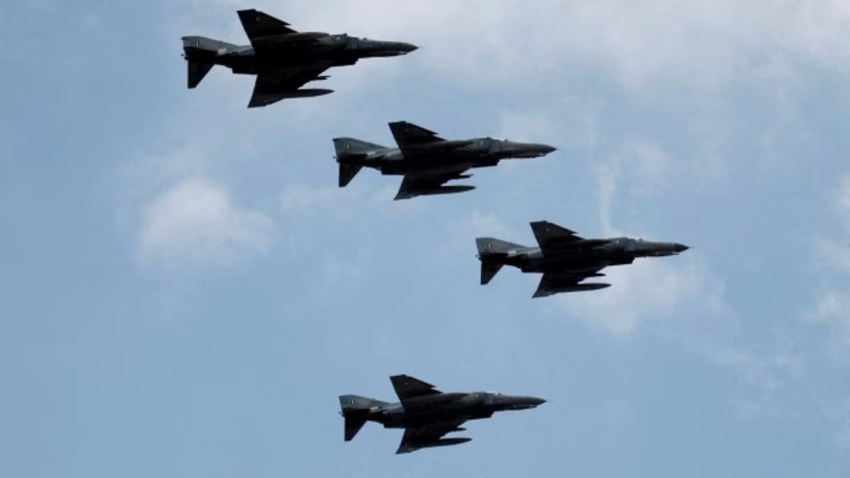 Japan approves plan to sell fighter jets to other nations