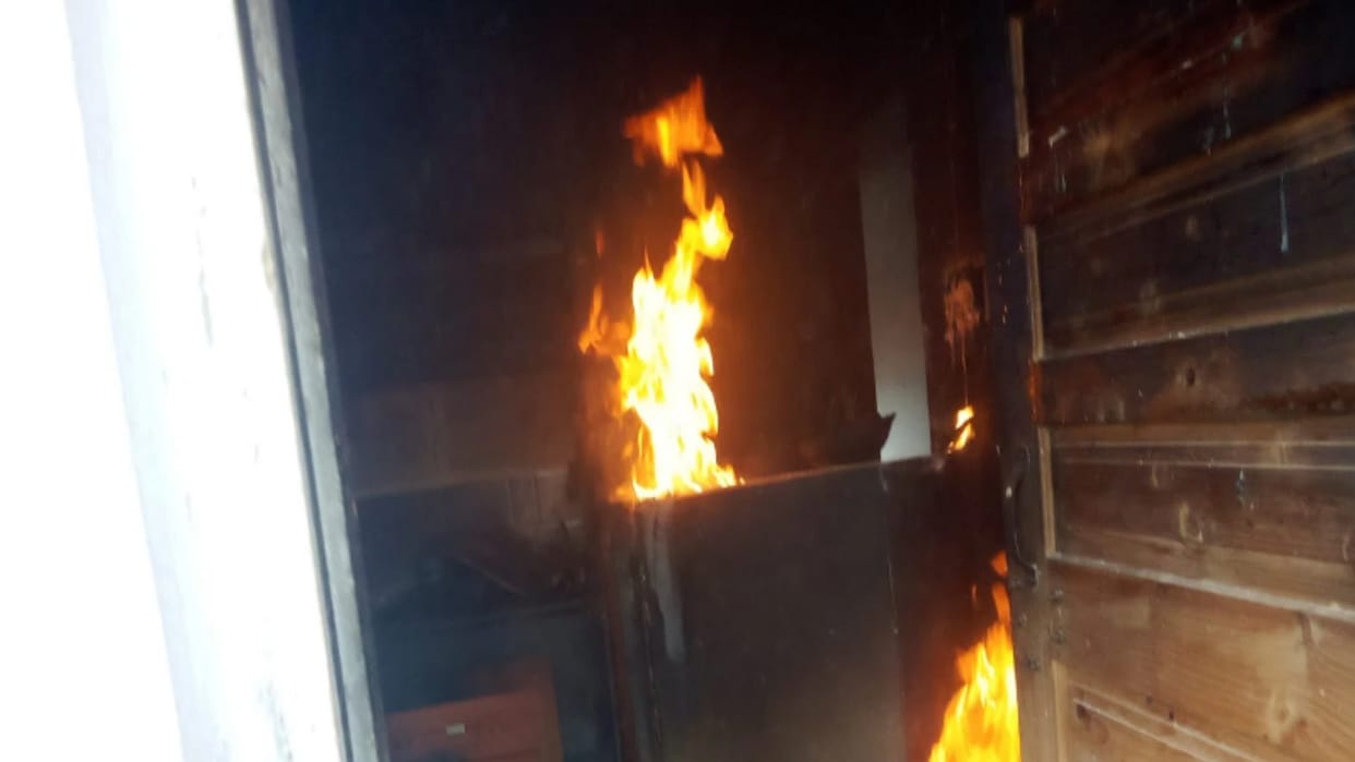 Cylinder caught fire in a house in Kankar khera of Meerut, tenant and landlord burnt