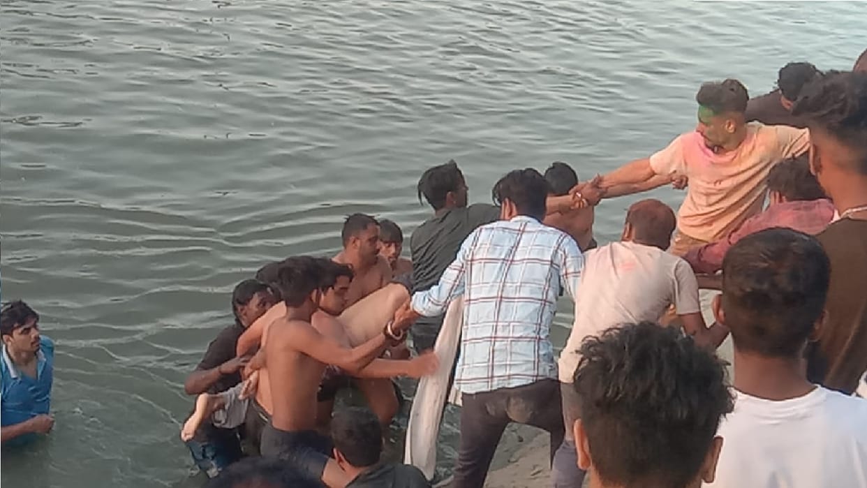 Two youths drowned while bathing in canal in Jind, Dead body of one found, teams busy searching for other