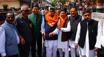 Lok Sabha Election 2024: कांग्रेस ने उत्तराखंड के भरोसे छोड़ा चुनाव, नामांकन में नहीं पहुंचे केंद्रीय नेता Uttarakhand Lok Sabha Election 2024 Central leaders of Congress did not come to nominate any candidate