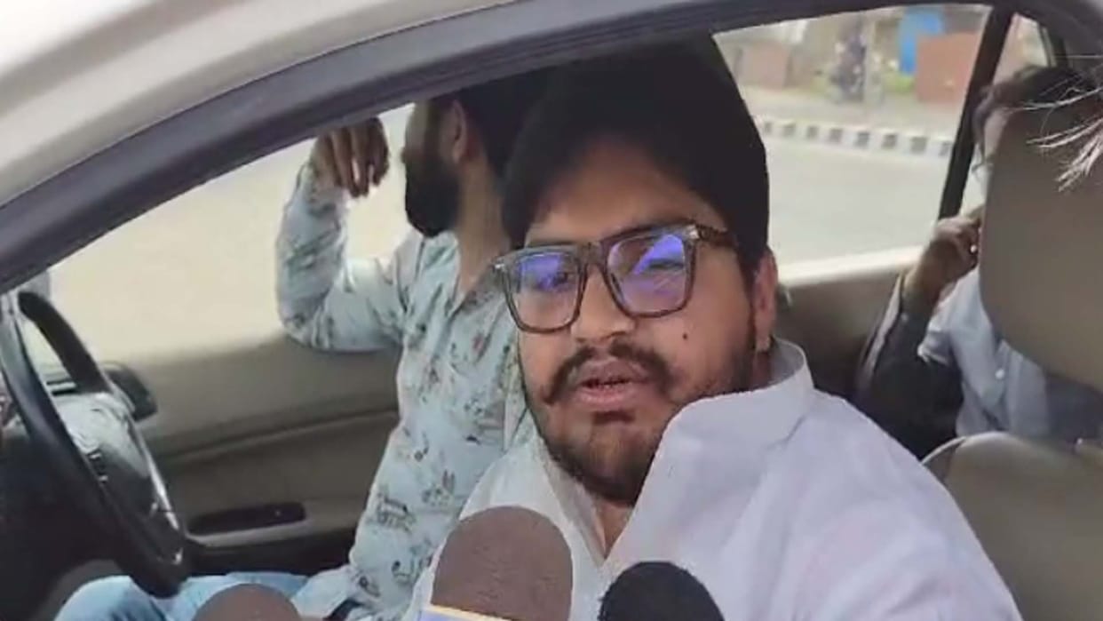 Mukhtar Ansari: Son expressed his displeasure on not being allowed to see his father
