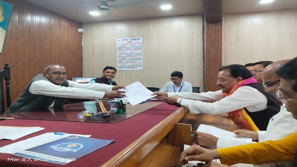 BJP candidate Ajay Bhatt filed nomination in rudrapur