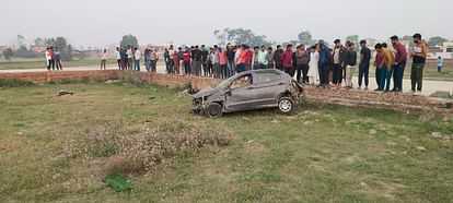 big road accident in Bijnor, uncontrolled car collides with divider many people died