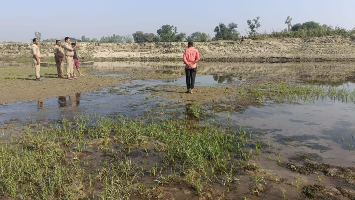 Dead body of youth found in Saryu river of Basti, suspicion of murder