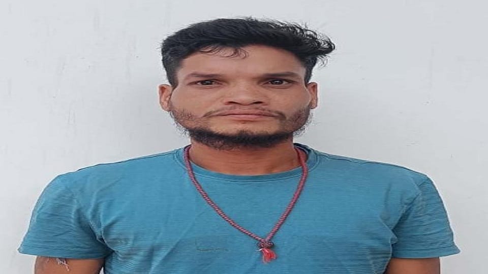इनामी नक्सली गिरफ्तार