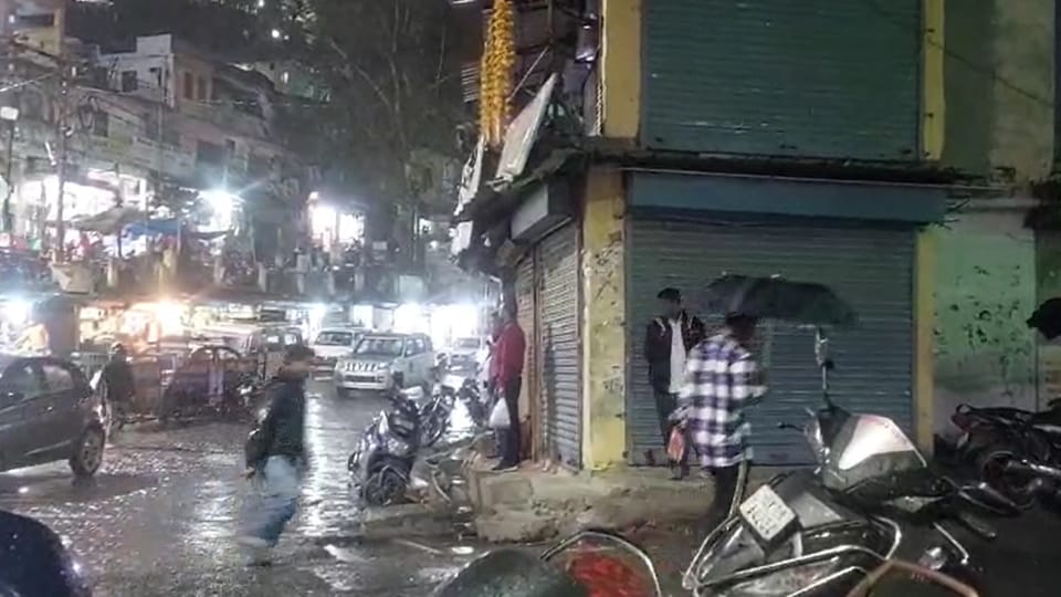 Uttarakhand Weather Update Today light rainfall expected in High Altitude Area