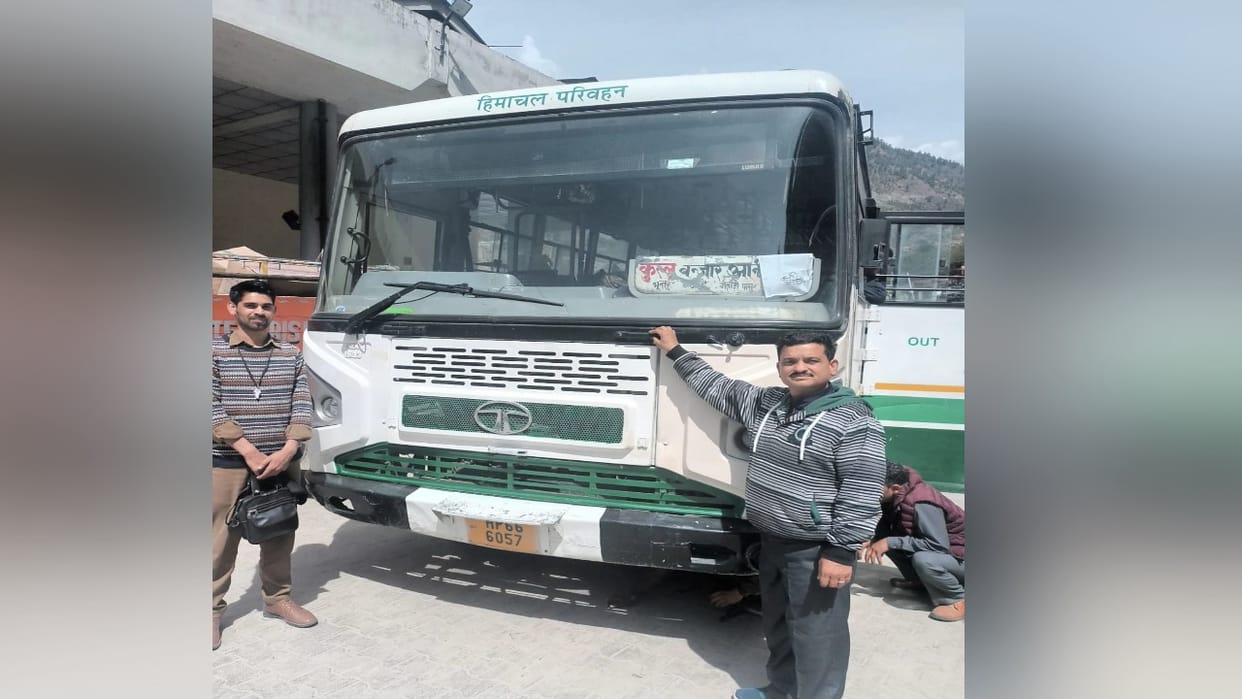 Kullu Shush Shawad Aani bus service started after 56 days, people heaved a sigh of relief