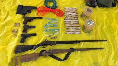 Encounter broke out between security forces And naxals in Chhattisgarh Bijapur