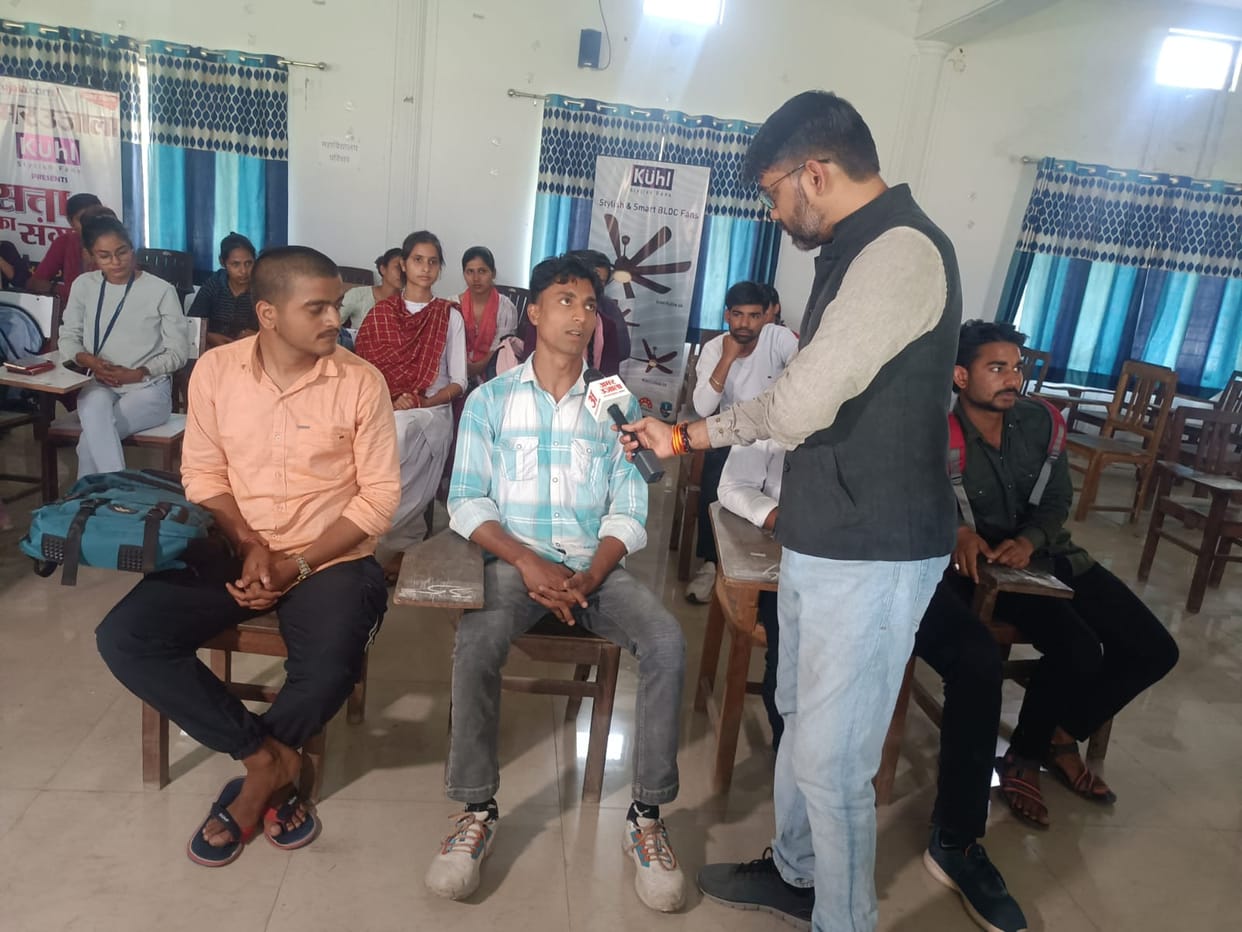 Shamli Lok Sabha Election 2024 Live Satta Ka Sangram Chunavi Rath Coverage in Karaana in Shamli