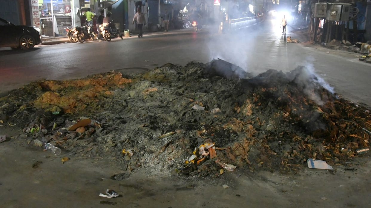 Varanasi Municipal Corporation claim of cleanliness demolished after Holi