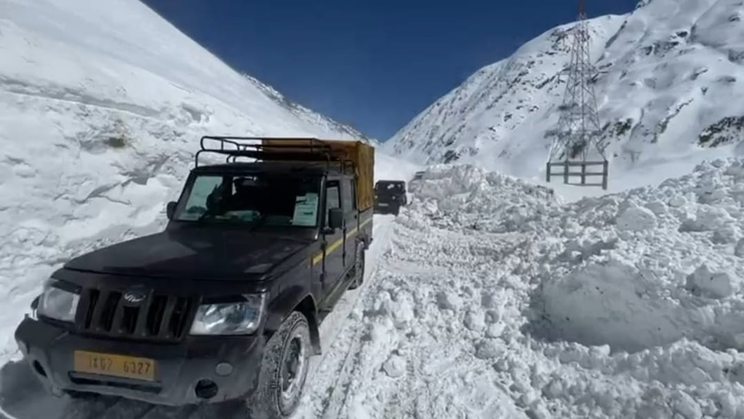 Srinagar to Kargil: Zojila pass opened less than half the time taken since last year