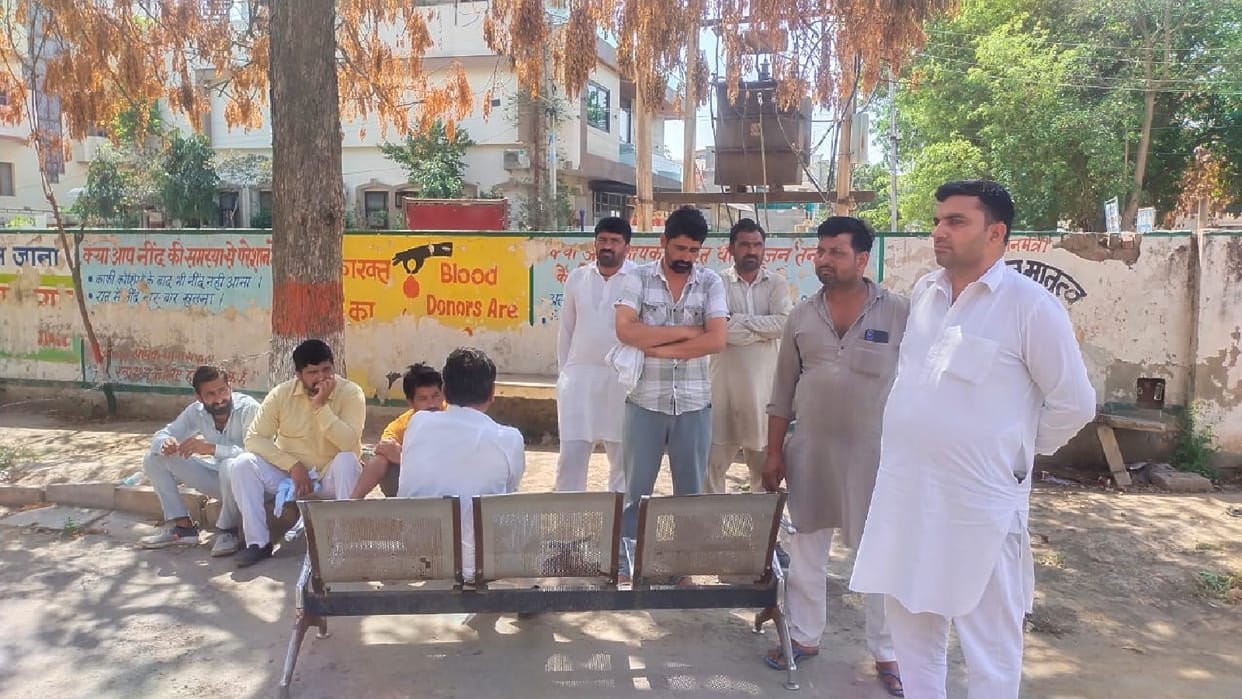 Eight year old child death in maternal grandfather in Fatehabad dies, hit by car while playing outside house