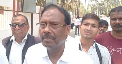 जमुई लोकसभा सीट से डॉ. जगदीश प्रसाद ने अपना नामांकन पर्चा दाखिल किया।