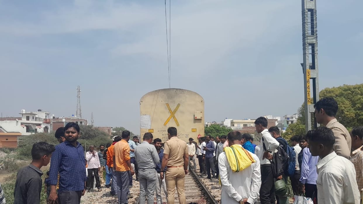 Computer operator dies after being hit by train at railway crossing in Budaun