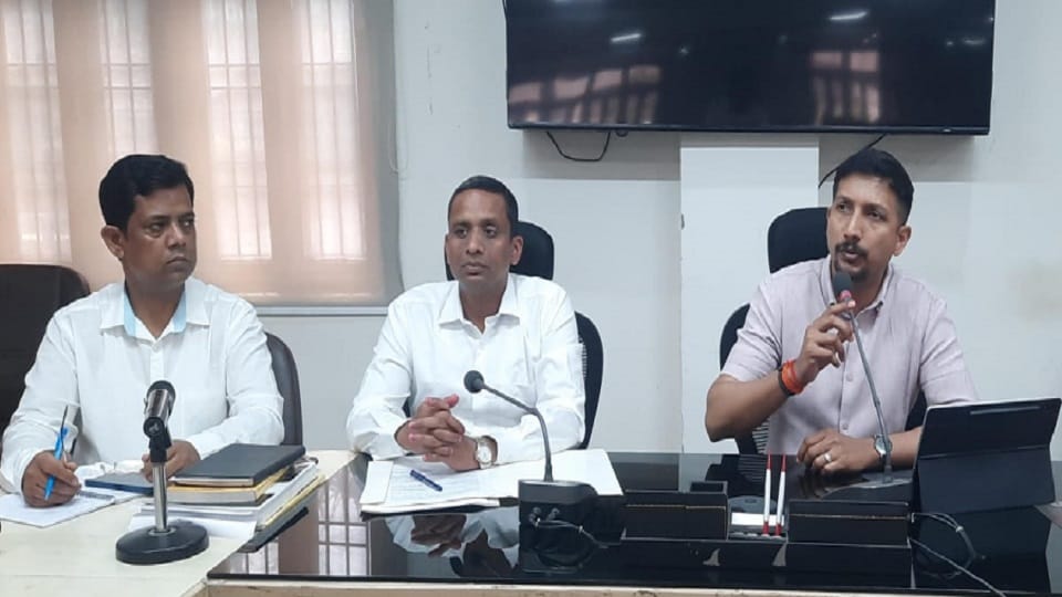 Political parties told the ABCD of elections to the media